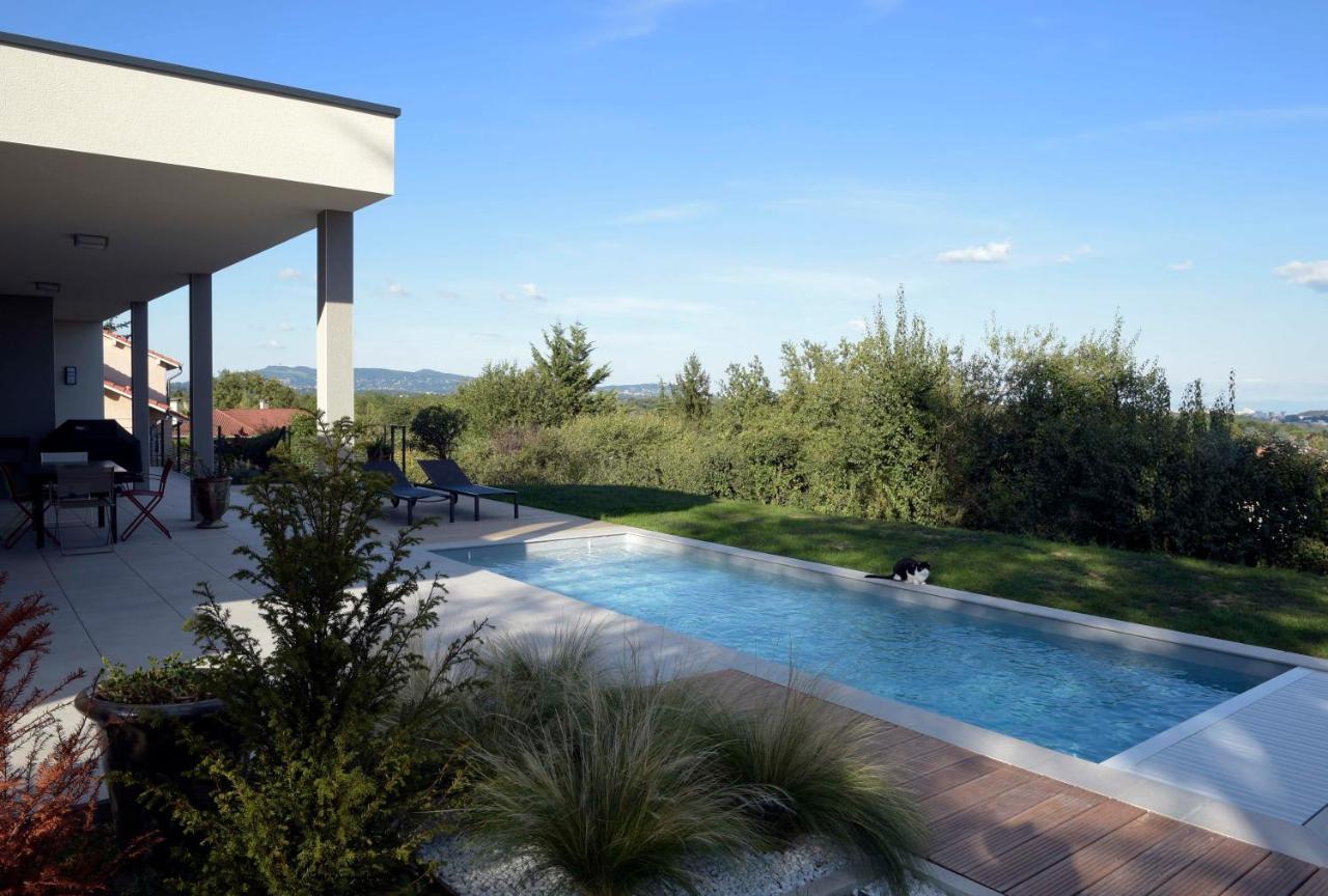 Maison Canopee Saint-Genis-les-Ollieres Экстерьер фото